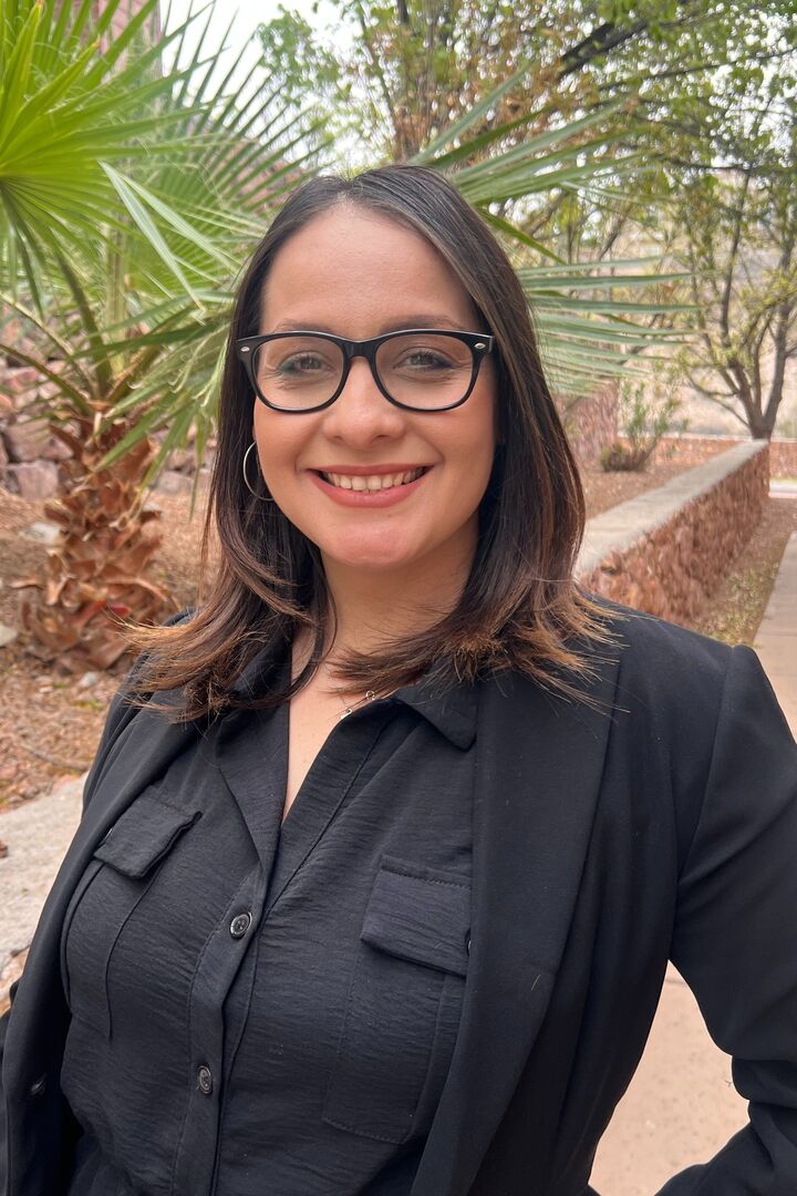 Mayra Ortega,  in El Paso, Heritage Real Estate