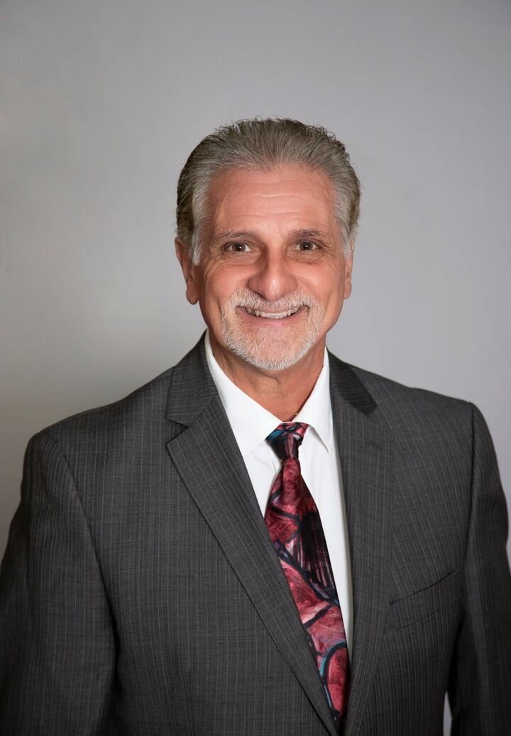 David Mondebello,  in Hammond, TEC