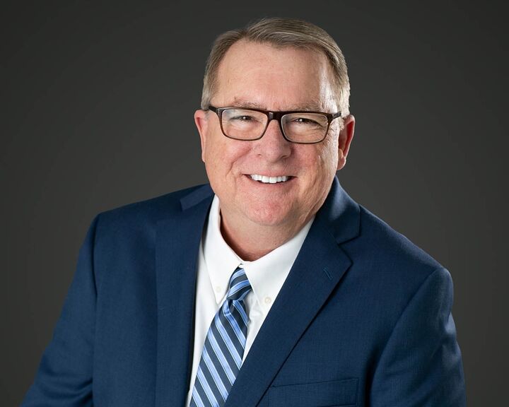 Stuart Sinclair, Real Estate Broker in Winchester, Premier