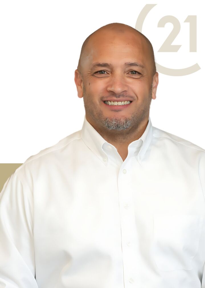 Shane Robertson,  in Baton Rouge, Bessette Flavin