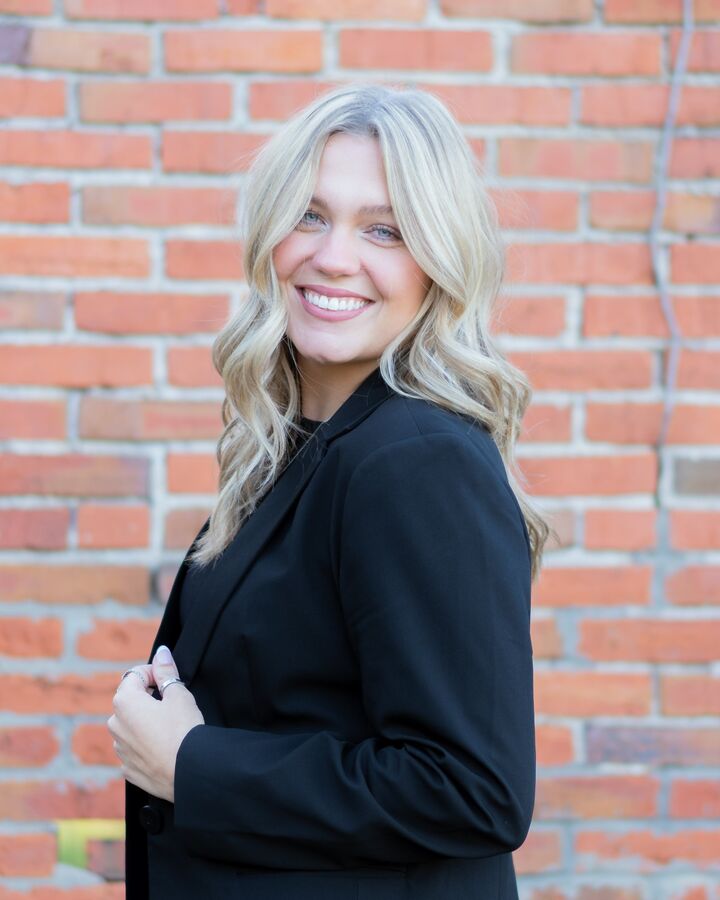 Emma Pickett, Real Estate Salesperson in Colonial Heights, Napier Realtors ERA