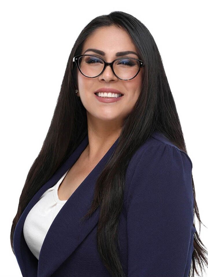 Julieta Lopez, Real Estate Salesperson in Temecula, Affiliated