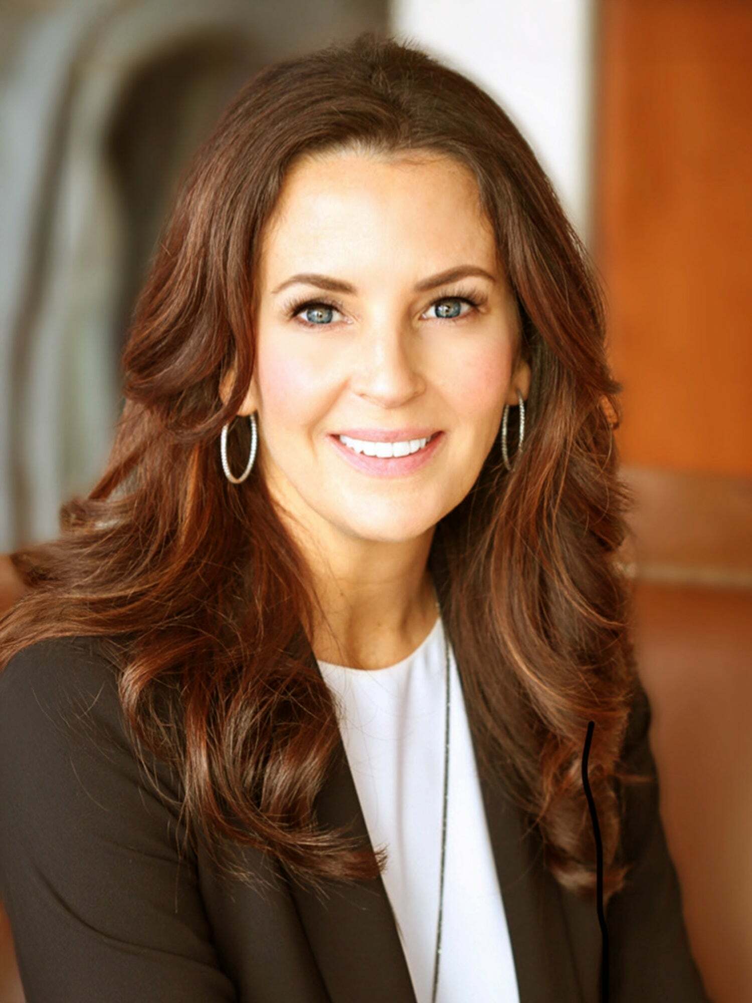Shay Linares, Real Estate Salesperson in Middleburg, McEnearney