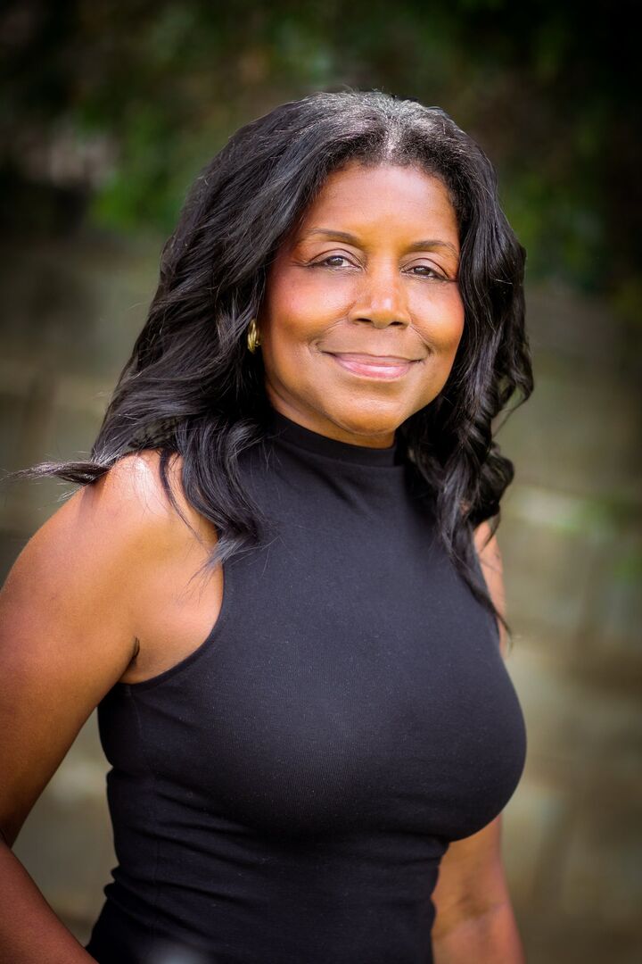 Latrice Canady, Associate Real Estate Broker in Greensboro, Paracle