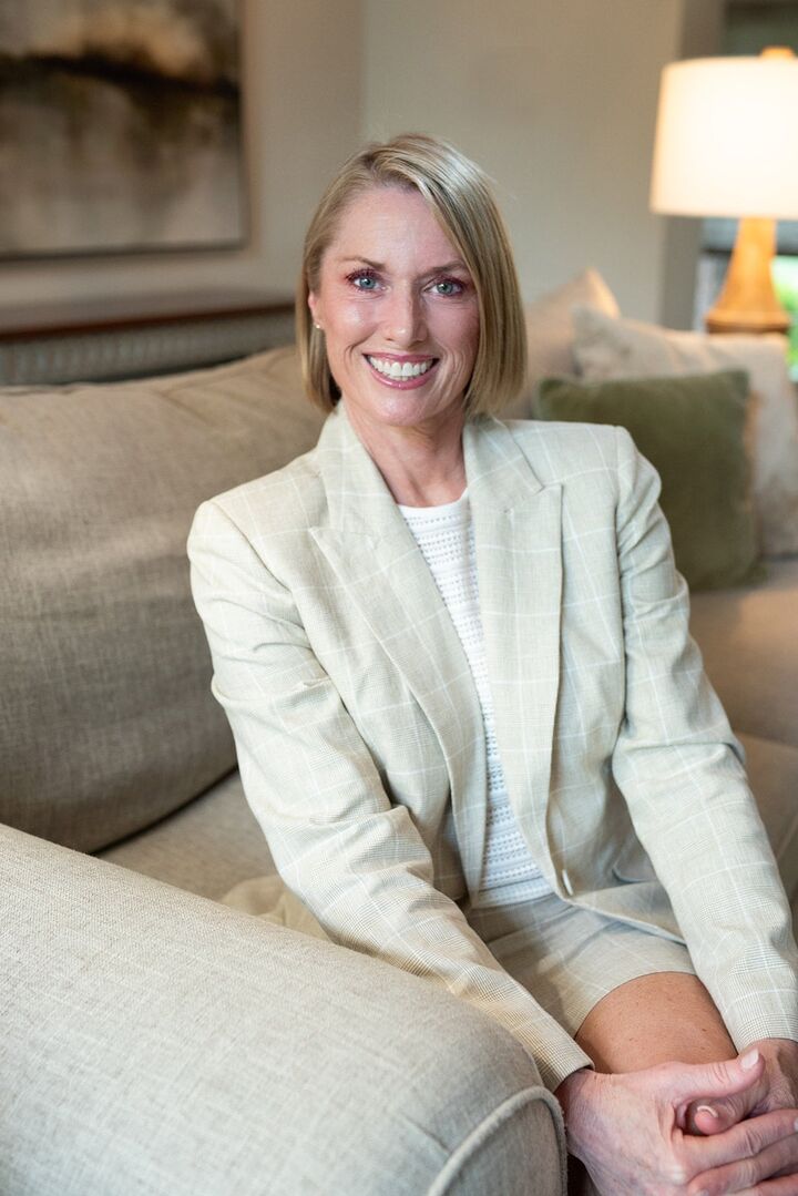 Beth Ladd, Associate Real Estate Broker in Kingston, Jim Henry & Associates