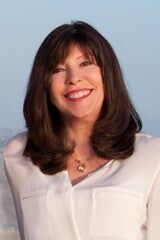 Jolie Hernandez, Sales Associate in Santa Monica, Southern California