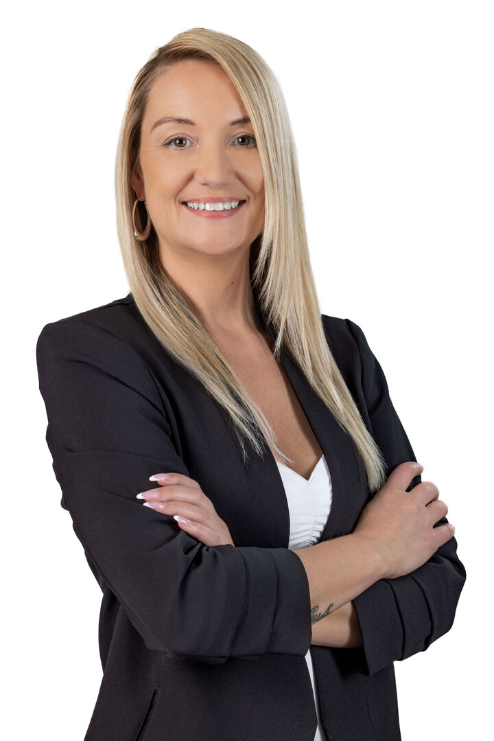 Toni Hermkens, Realtor® in Ottawa, CENTURY 21 Canada