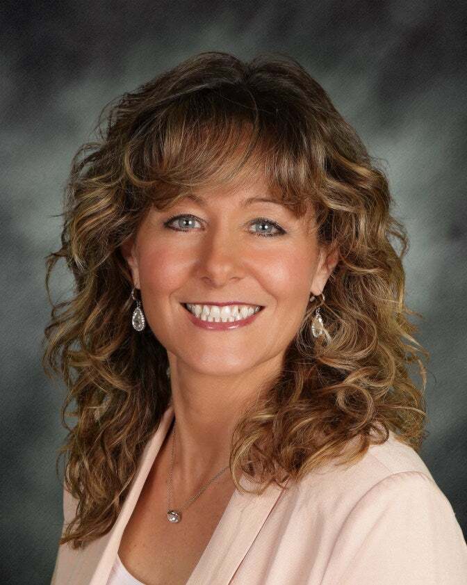Michelle Eck,  in Troy, Town & Country