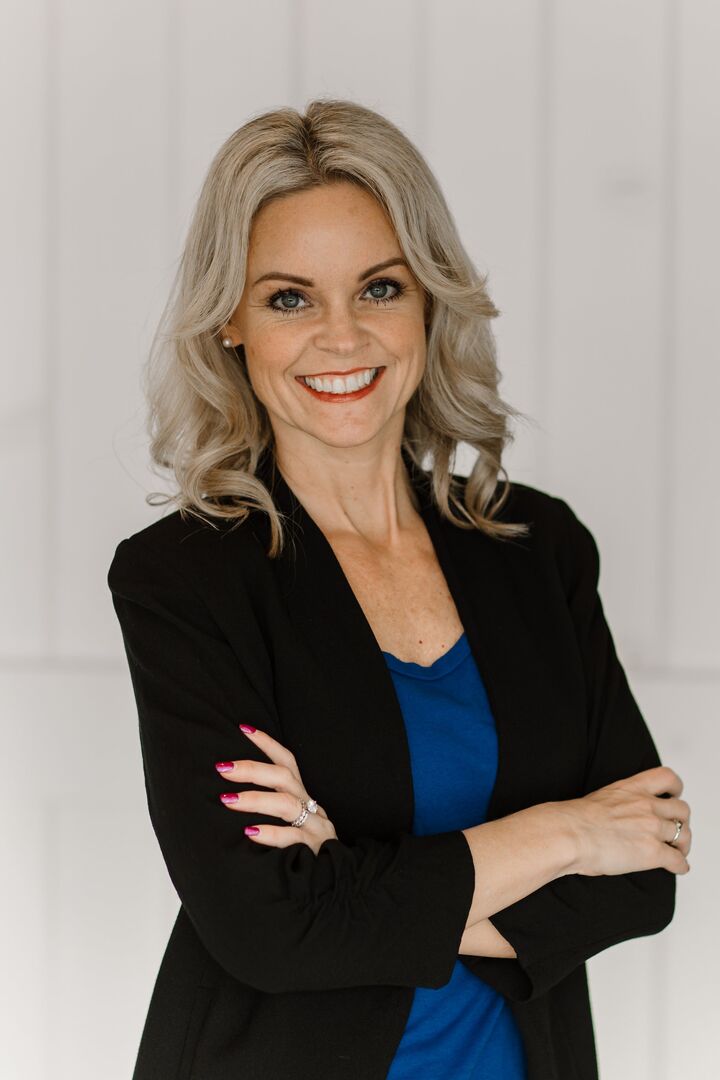 Amanda Ficek, Real Estate Broker in Olympia, Van Dorm Realty