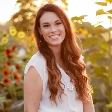 Whitney Cox, Affiliate Broker in Smithville, Town & Lake