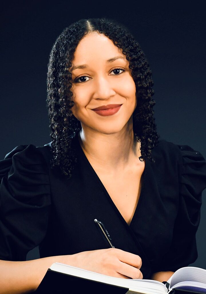 Chantely Gomez, Real Estate Salesperson in Martinsburg, Premier