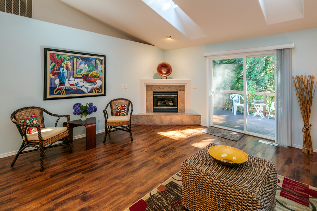 Property Photo: Living room 9 Valley Crest Wy WA 98229