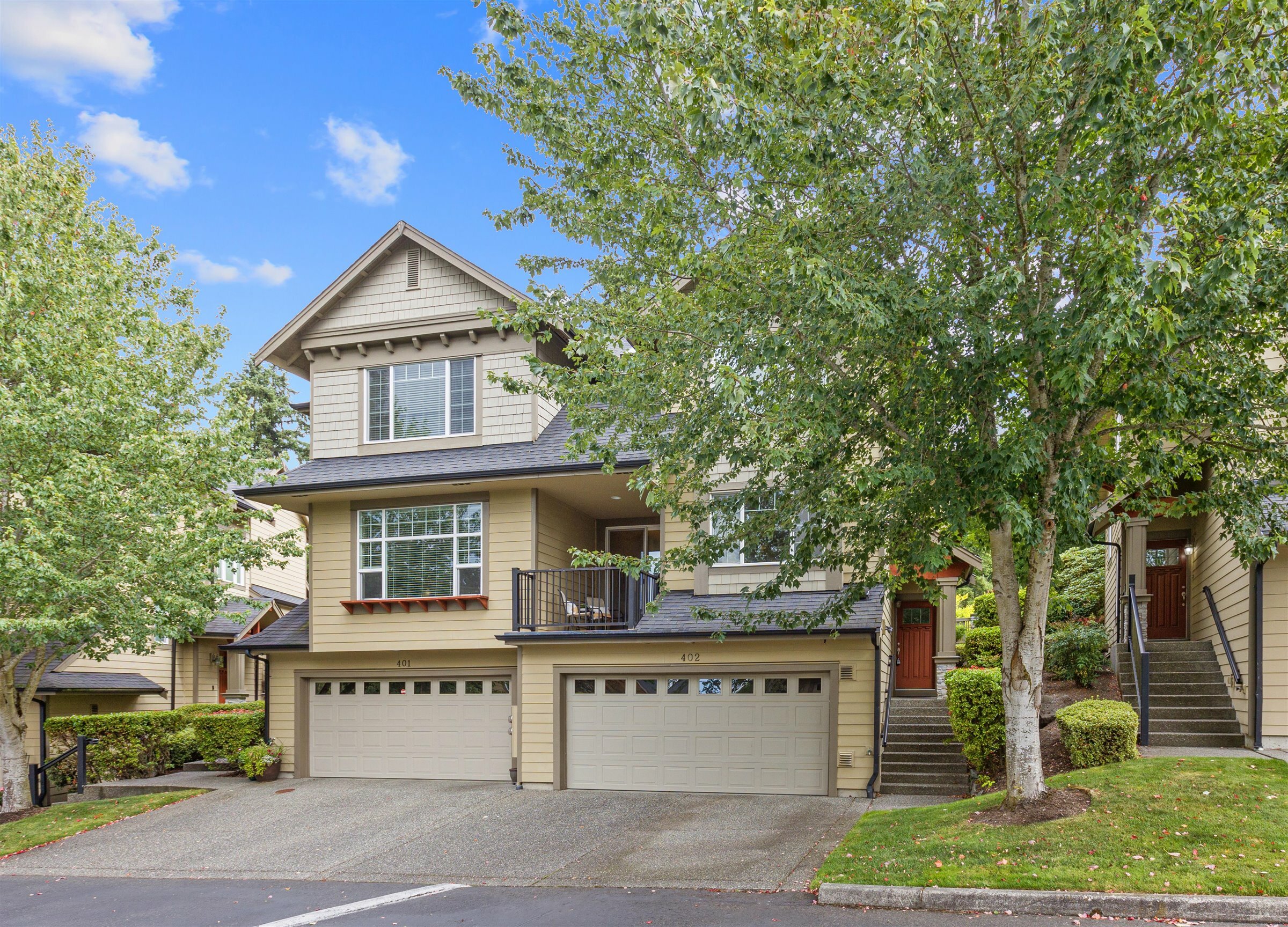 Property Photo:  13824 N Creek Drive 402  WA 98012 