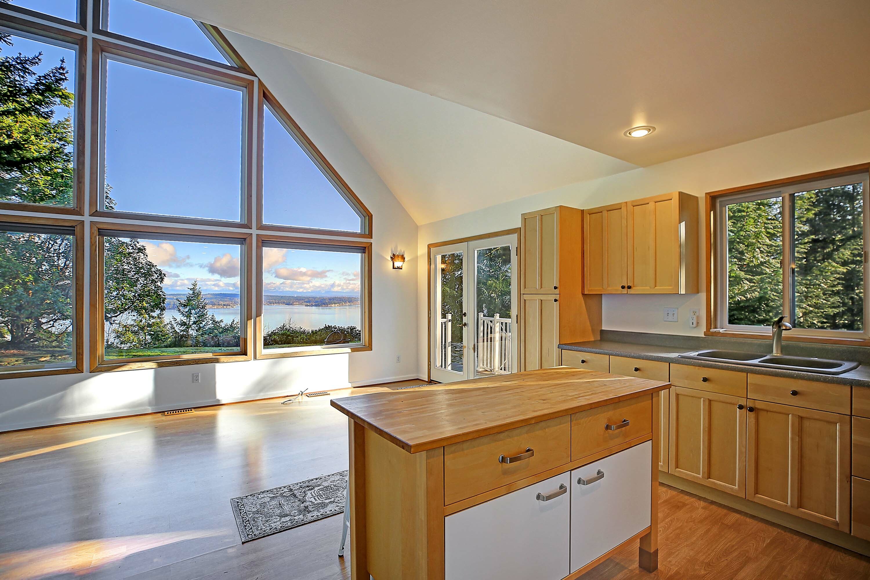 Property Photo:  4177  SE Camano Drive  WA 98282 