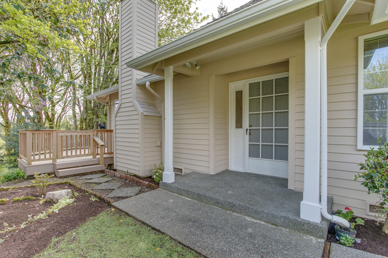 Property Photo: Entry 13522 NE 89th Ct  WA 98052 