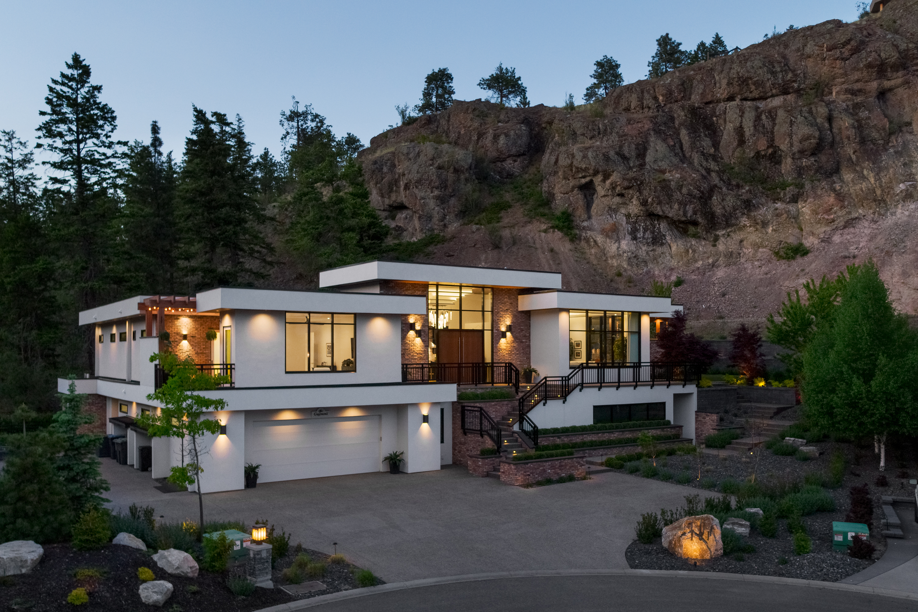Property Photo: 701 Pinehaven Court BC V1V 2Y3