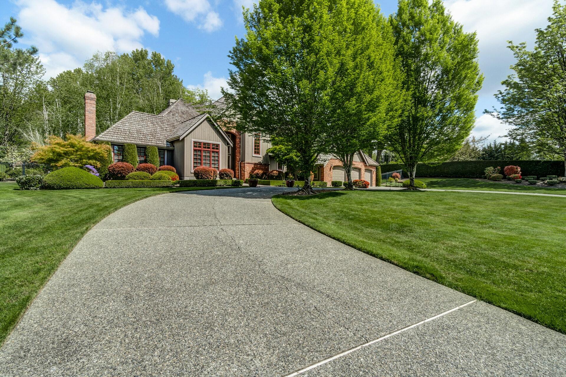 Property Photo:  26122 NE 34th St  WA 98053 