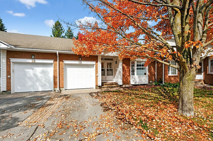 Photo de la propriété: 18 Oyster Bay Court 47 ON K2S 1H3