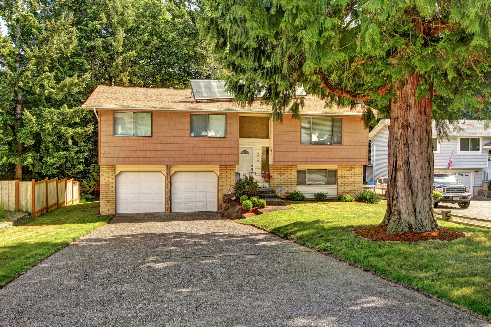 Property Photo:  15634 129th Place SE  WA 98058 