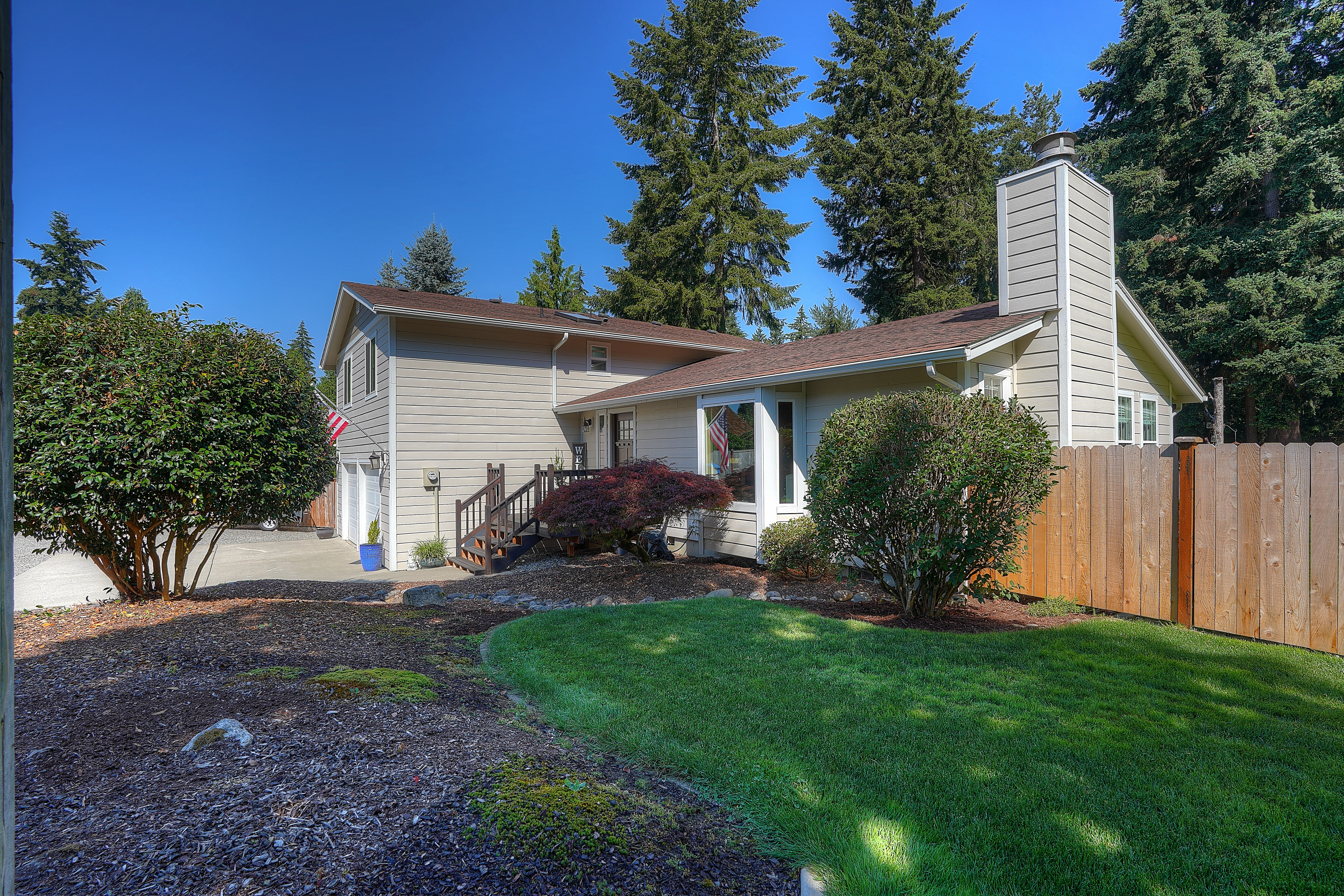 Property Photo:  13021 115th Street E  WA 98374 