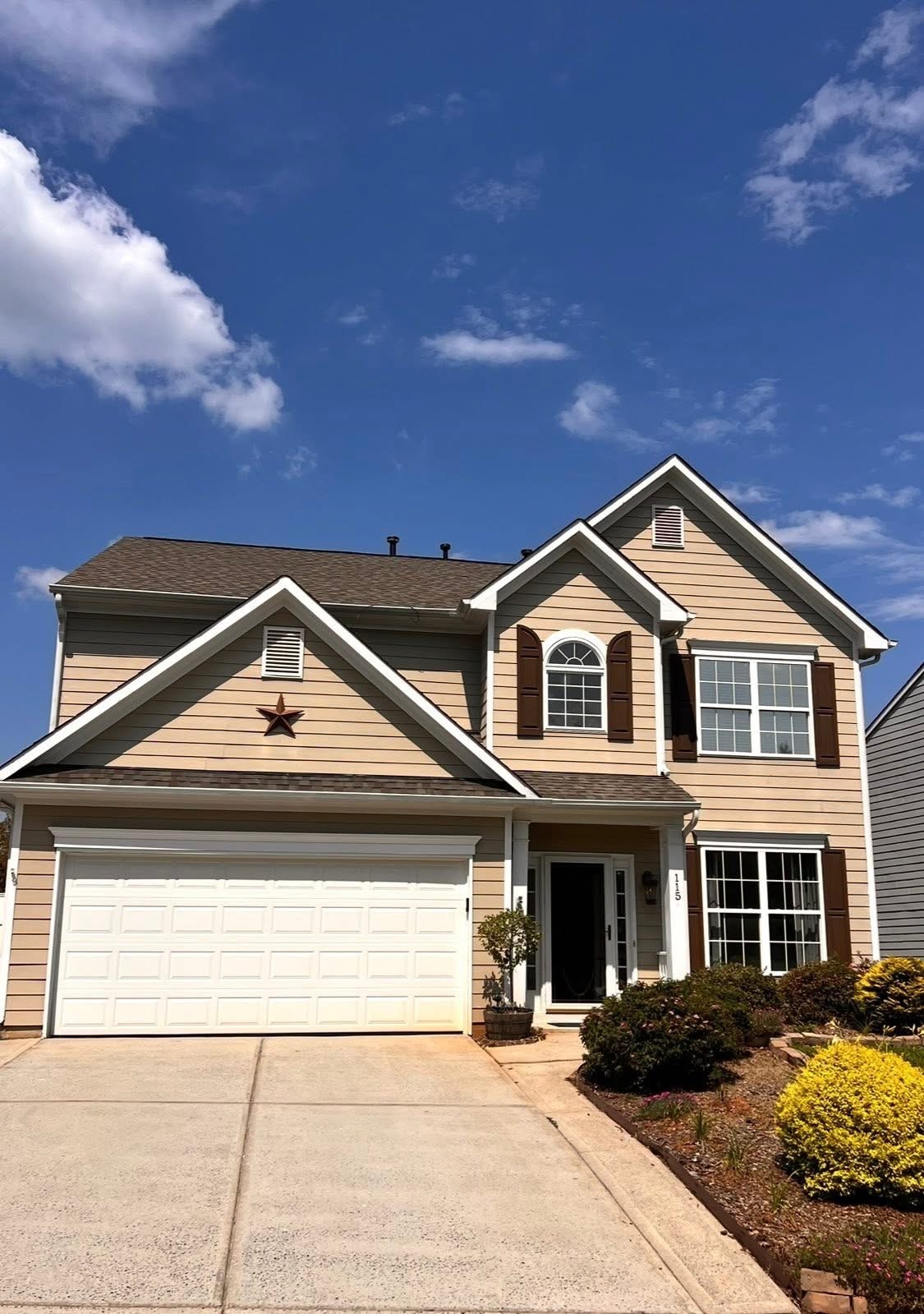 Property Photo: Entry 115 Morrocroft Lane NC 28117