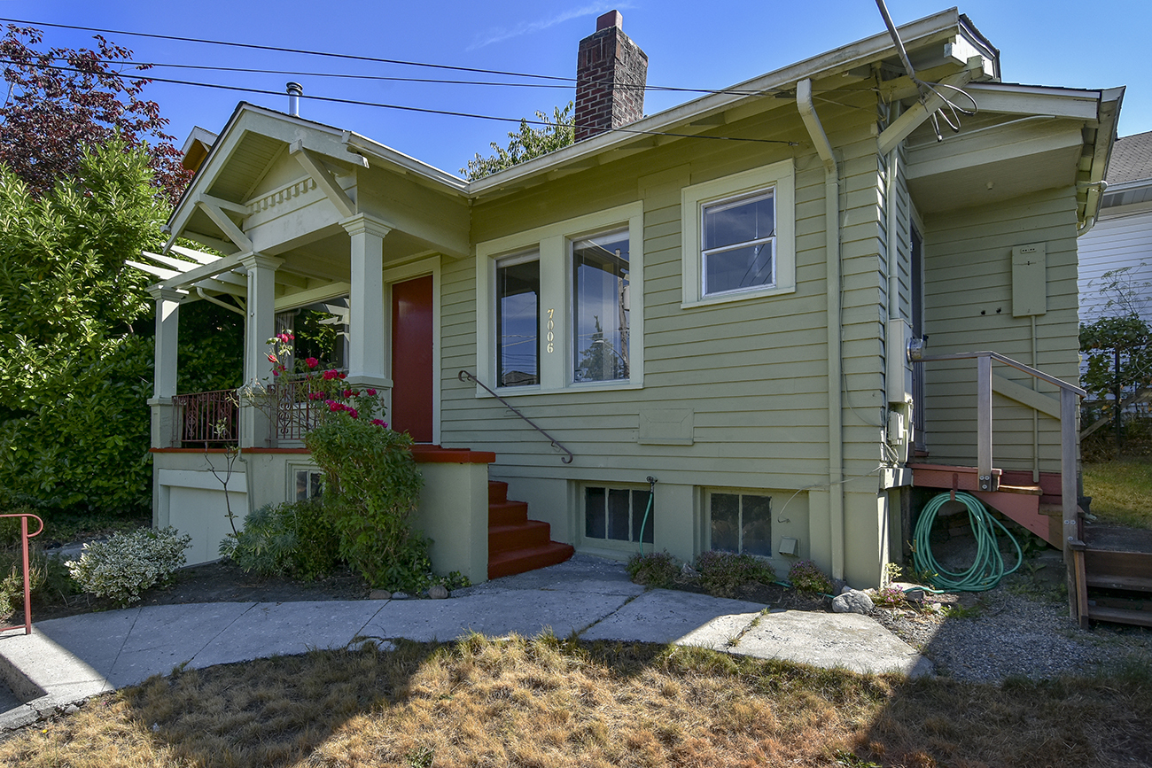 Property Photo:  7006 1st Ave NW  WA 98117 