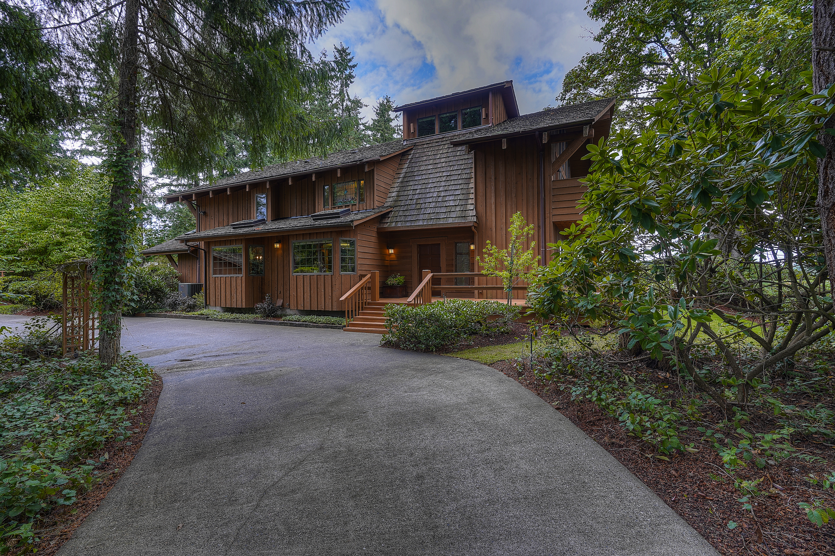 Property Photo: 318 Pennsylvania Avenue N WA 98328