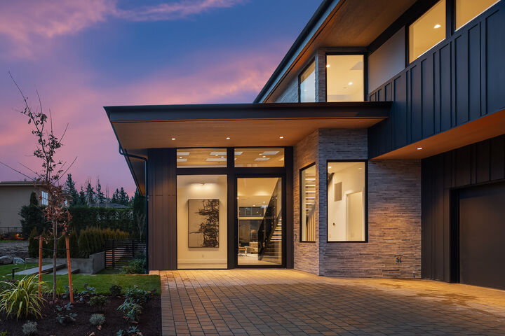 Property Photo: 5917 104th Place NE WA 98033