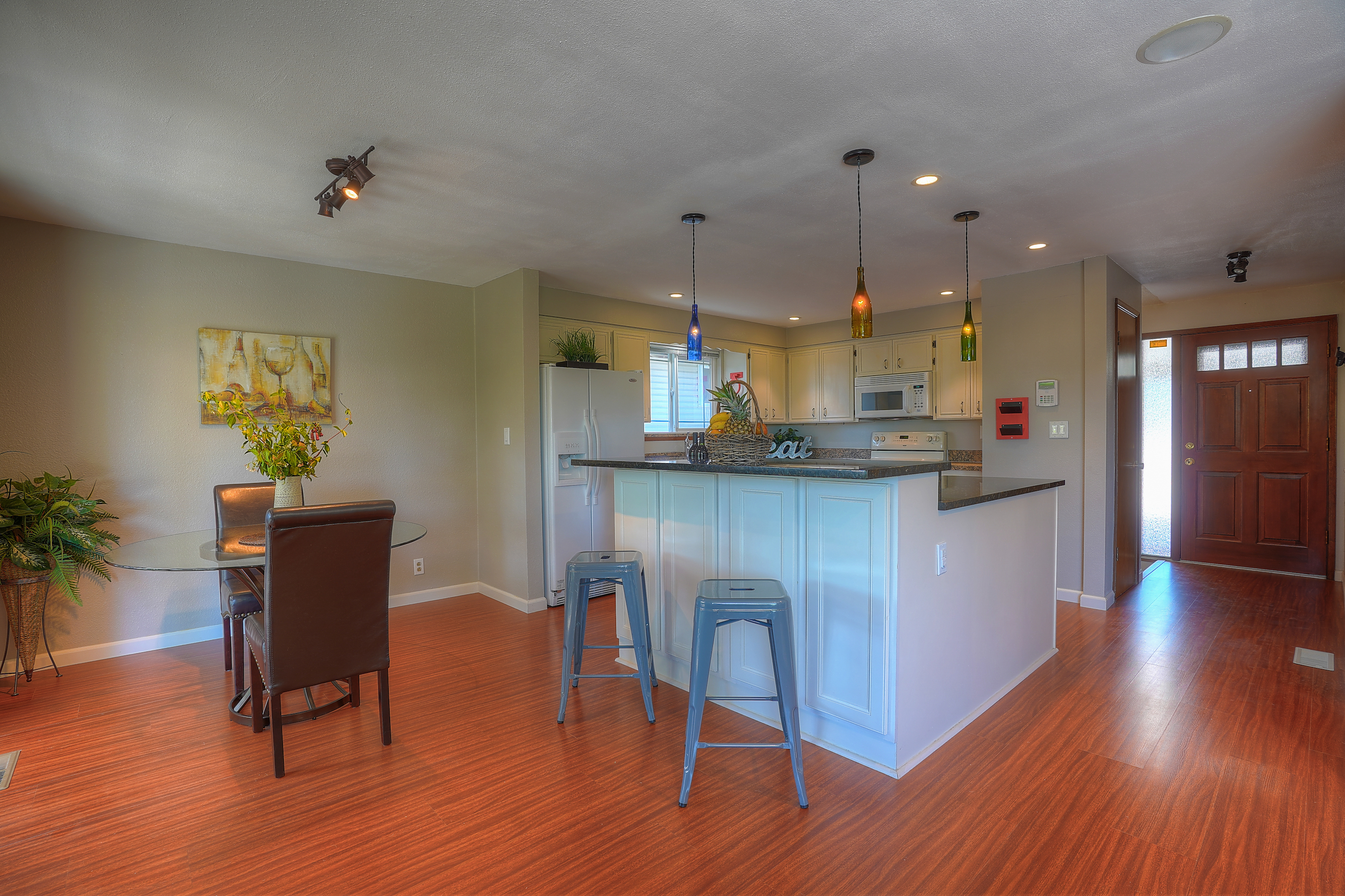 Property Photo: 3811 N Whitman St WA 98407