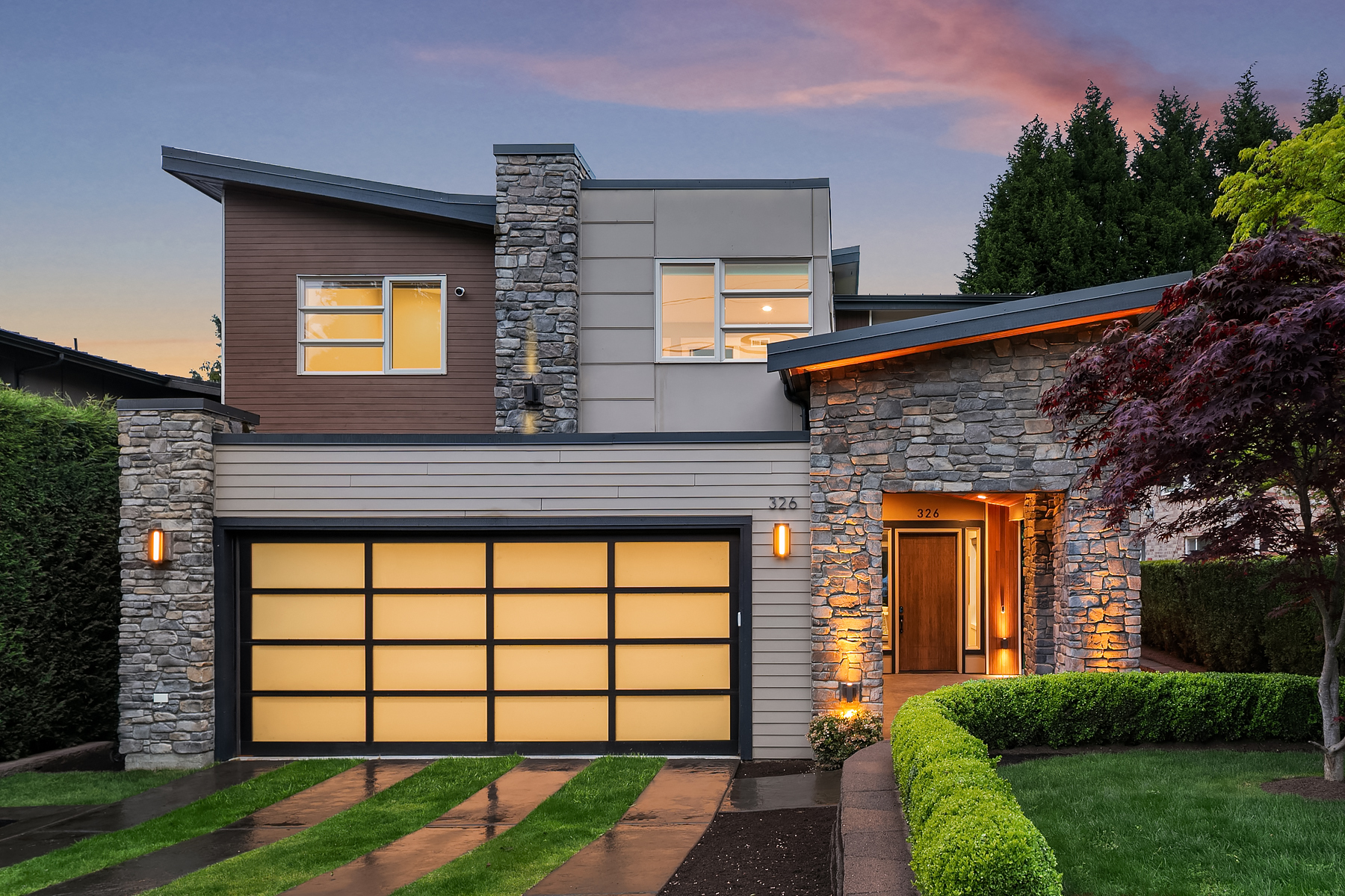 Property Photo: 326 7th Avenue S WA 98033