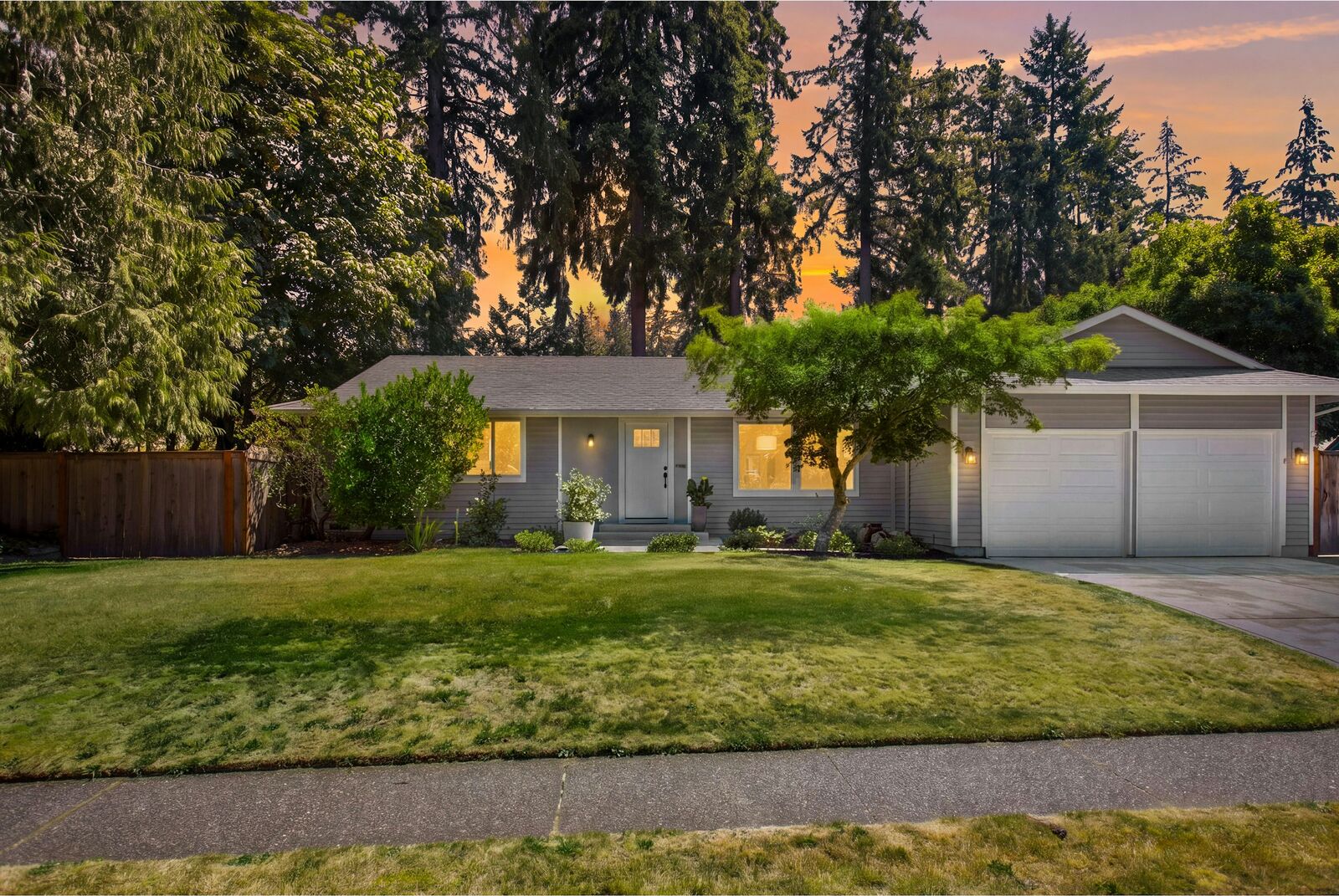 Property Photo:  11815 NE 143rd Street  WA 98034 