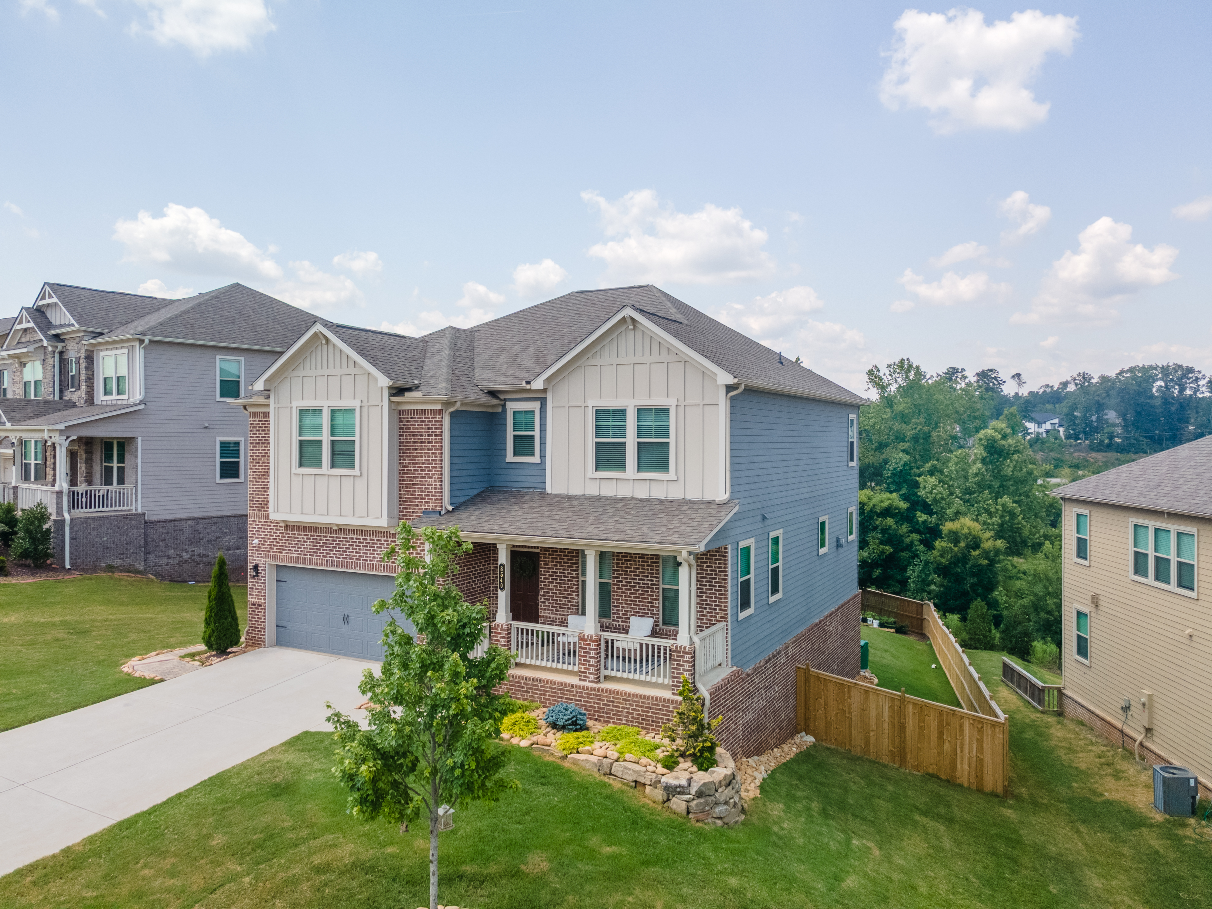 Property Photo: 8540 Stratford Oaks Avenue GA 30107