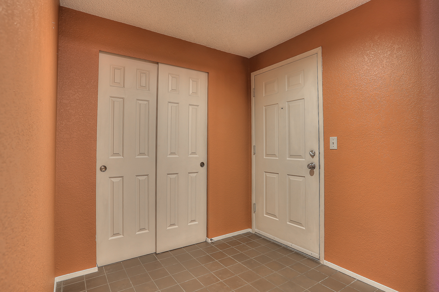 Property Photo: Tukwila Condo 15195 Sunwood Blvd Bb12  WA 98188 