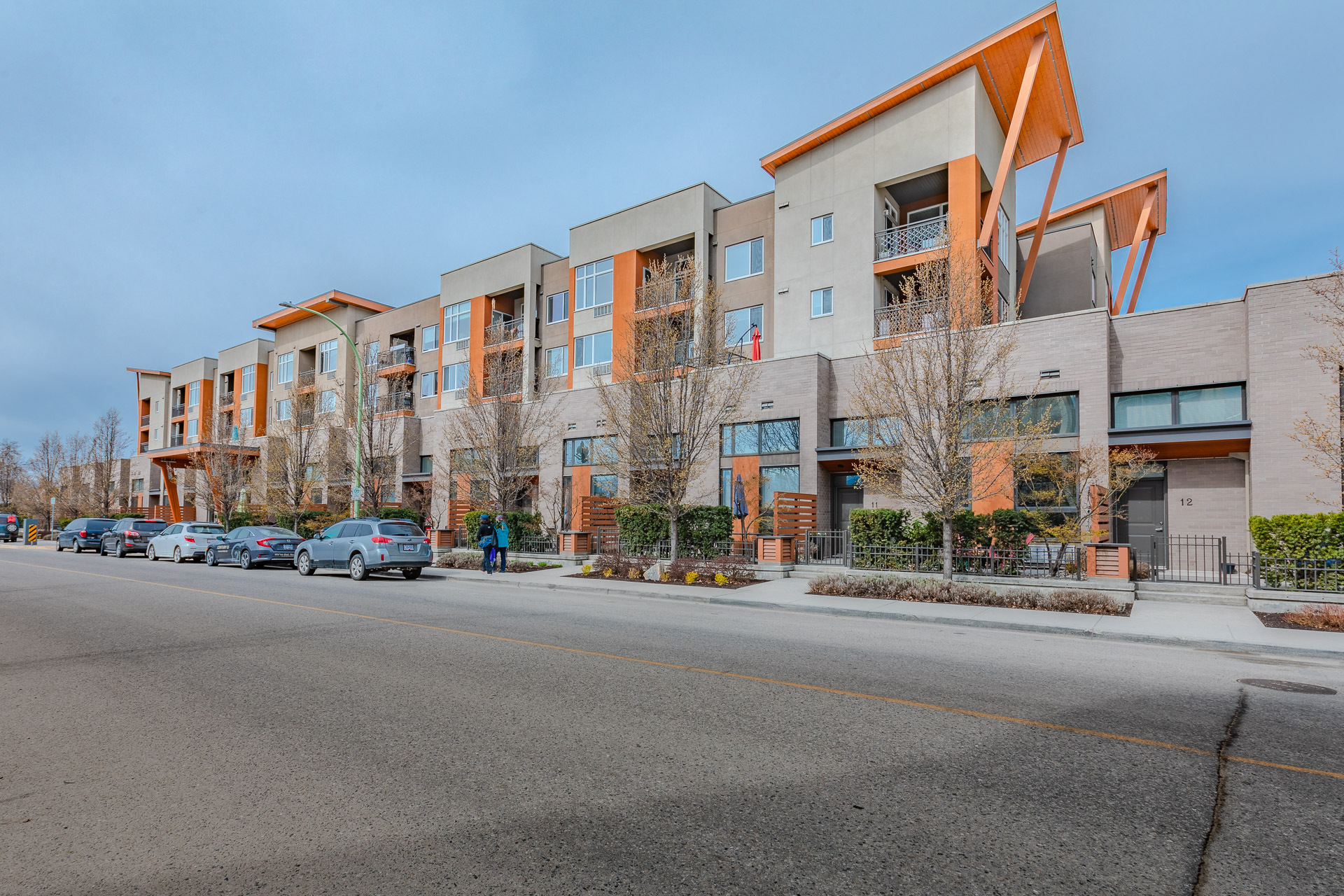 Property Photo: 1550 Dickson Avenue 408 BC V1Y 9Y8