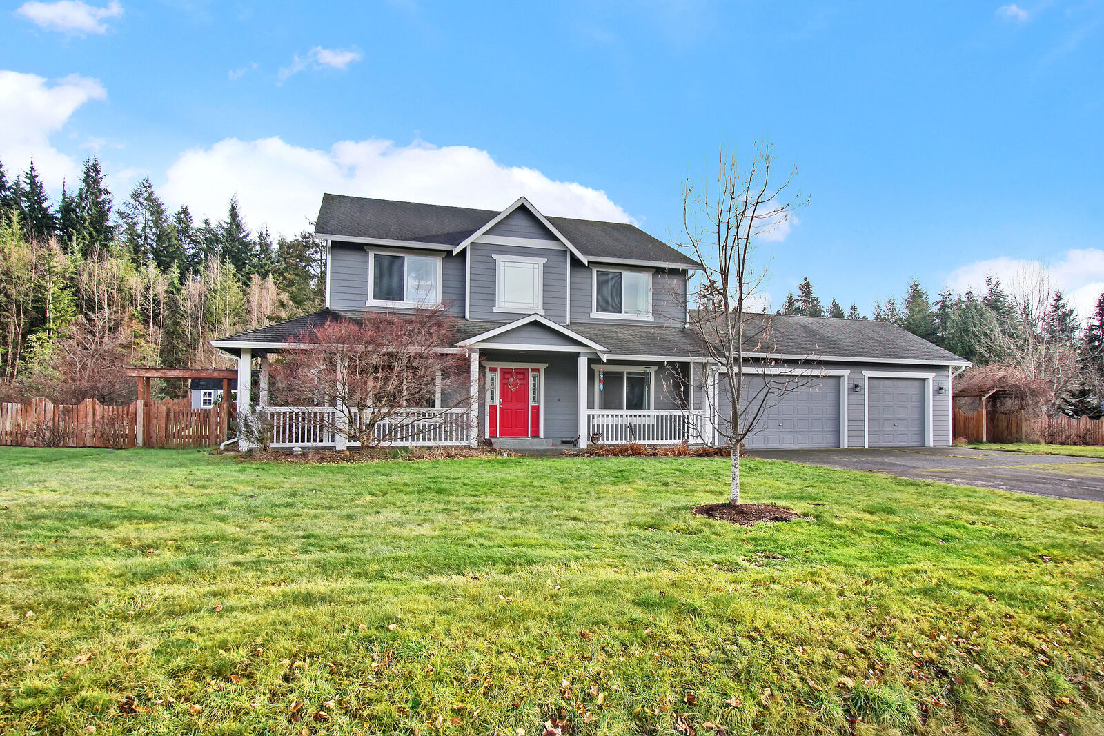 Property Photo: 9523 105th Ave NE WA 98258