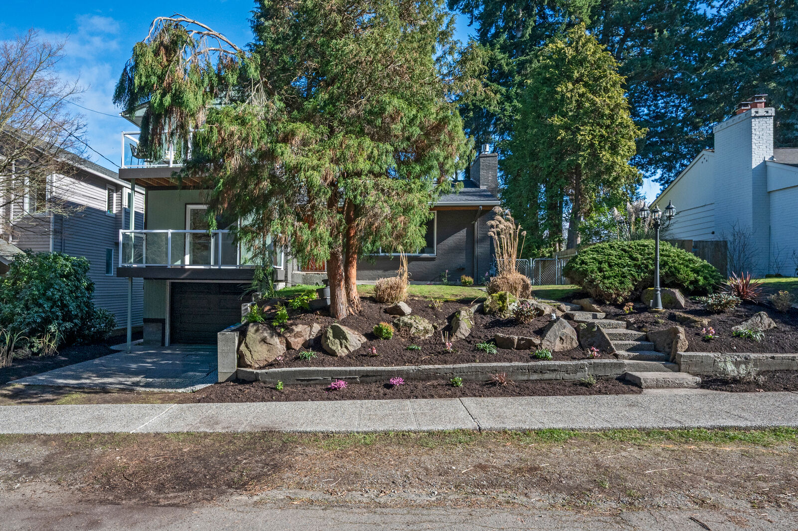 Property Photo: 4570 36th Avenue W WA 98199