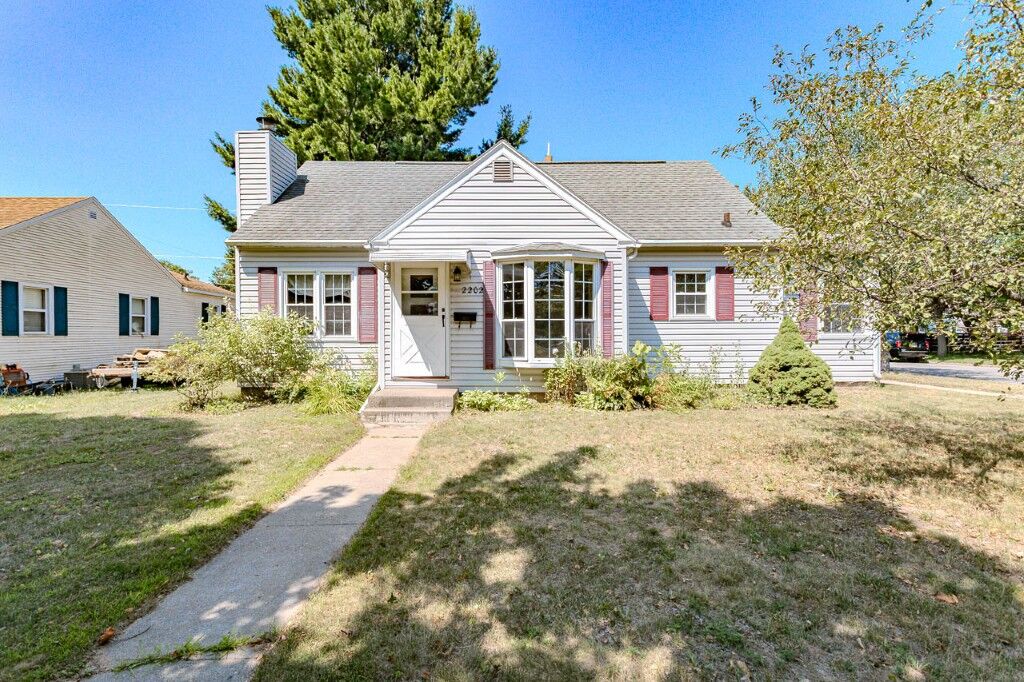 Property Photo:  2202 Zimmerman Street  WI 54403 