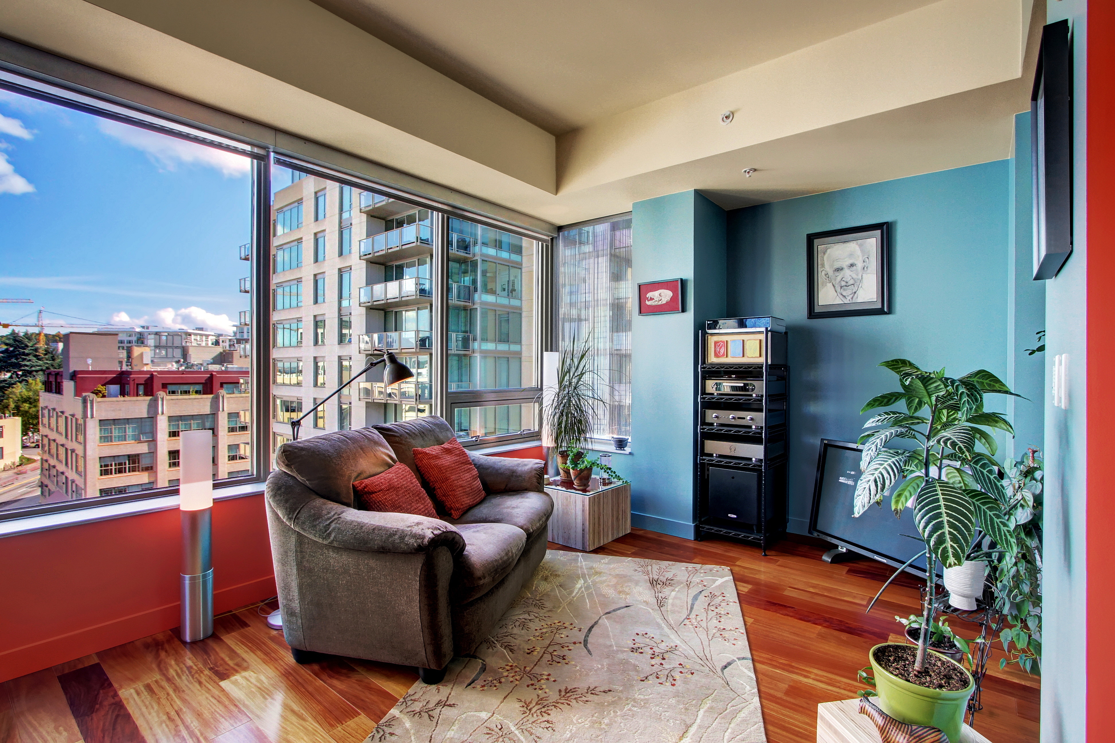 Property Photo: 900 Lenora St W908 WA 98121