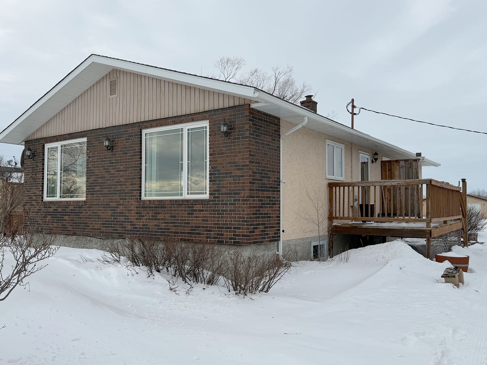 Property Photo: 710832 Parkside Drive MB R1A 2A8