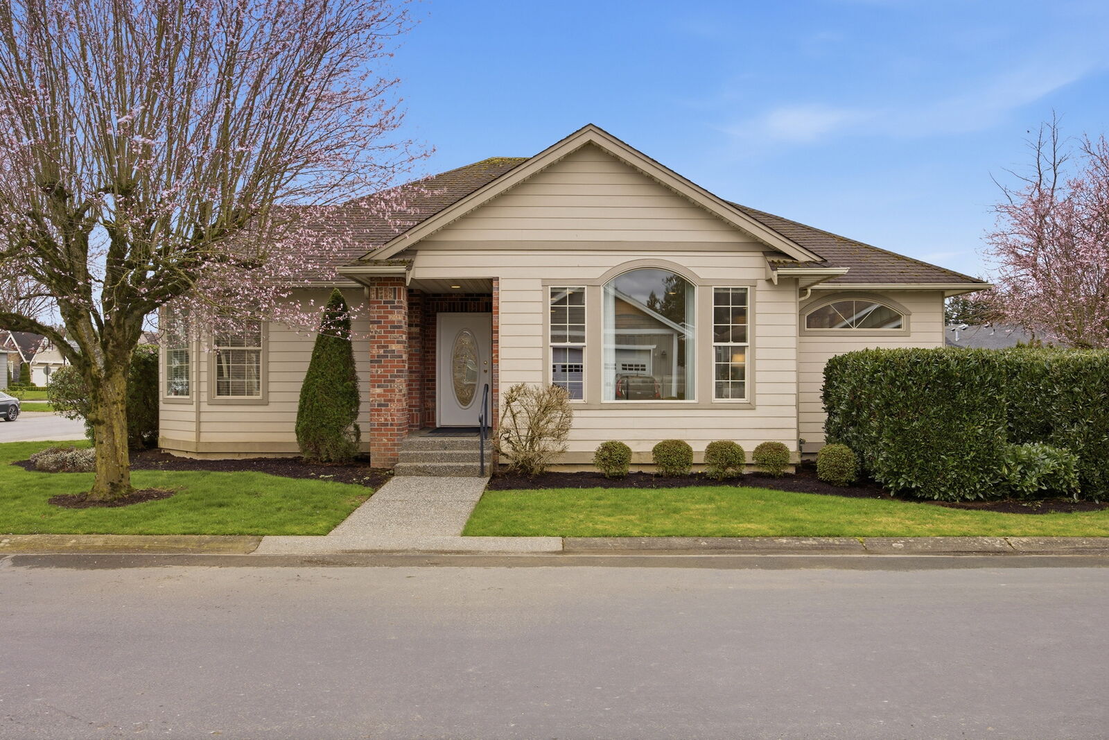 Property Photo:  1417  Woodfield Place  WA 98264 