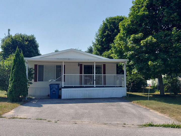 1587 David Place  Traverse City MI 49686 photo