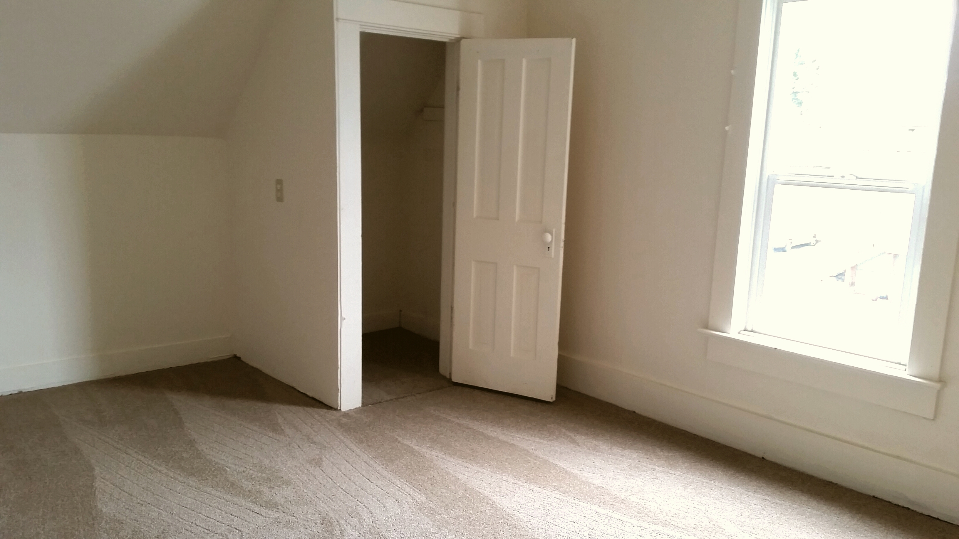 Property Photo: Victorian 4 bedroom home 1417 Garden N WA 98225