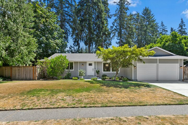 Property Photo:  11815 NE 143rd Street  WA 98034 