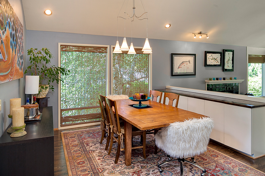 Property Photo: Dining room 7742 Overlake Dr W  WA 98039 