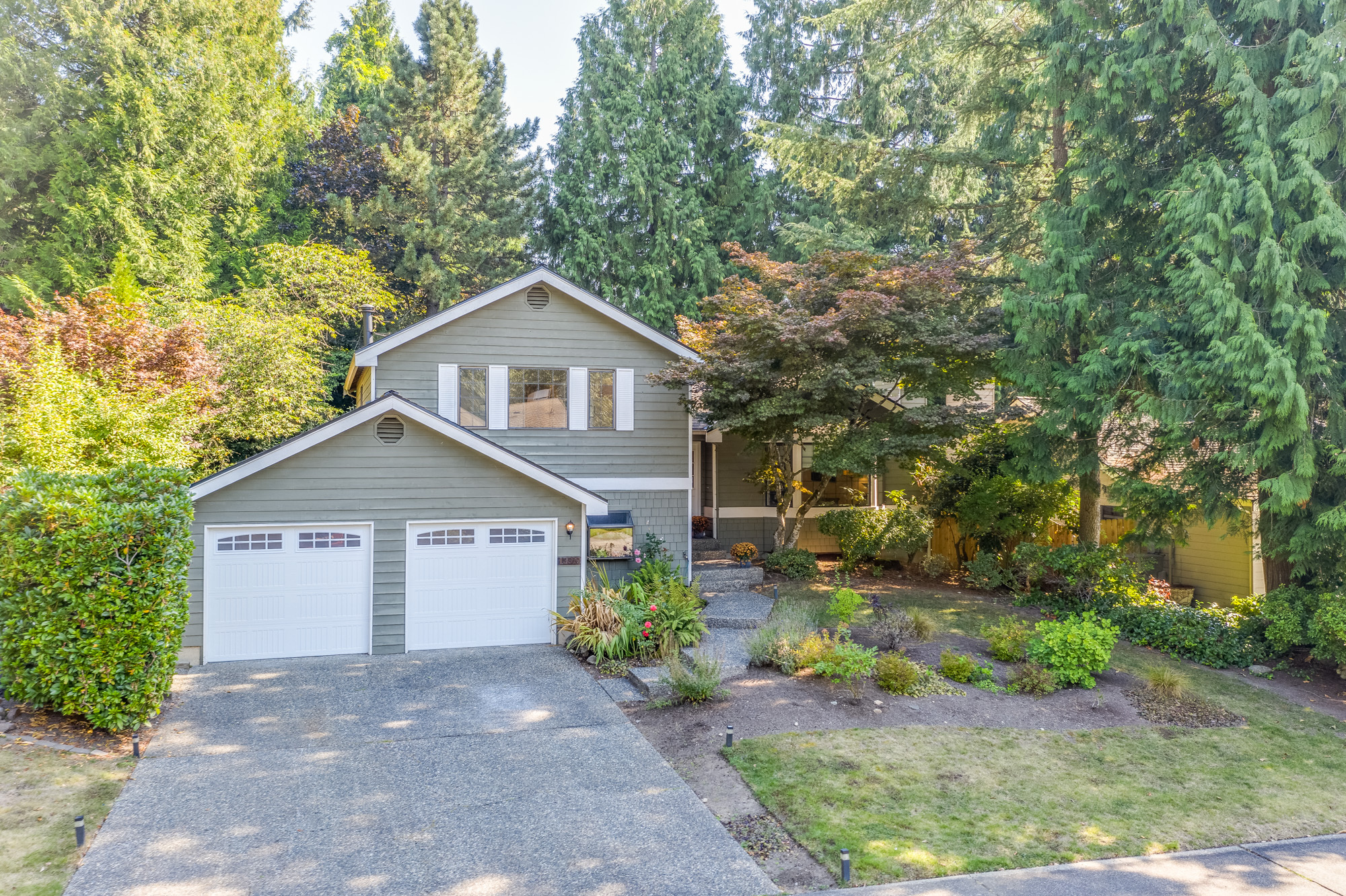 Property Photo: 13810 174th Place NE WA 98052
