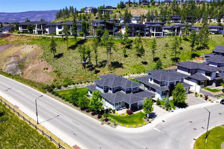 Photo de la propriété: 218 Echo Ridge Drive BC V1V 0C9