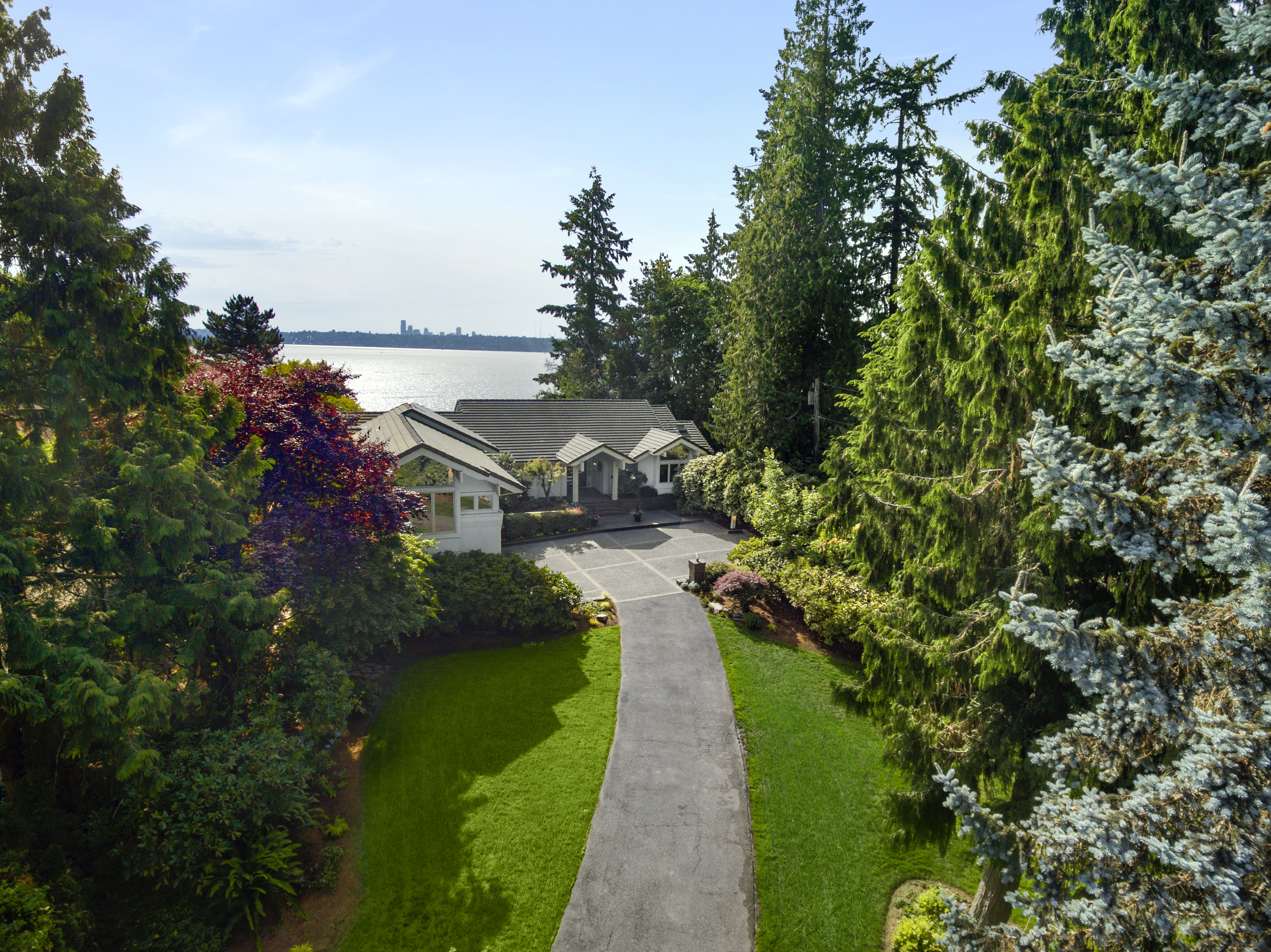 Property Photo:  1201 96th Ave SE  WA 98004 