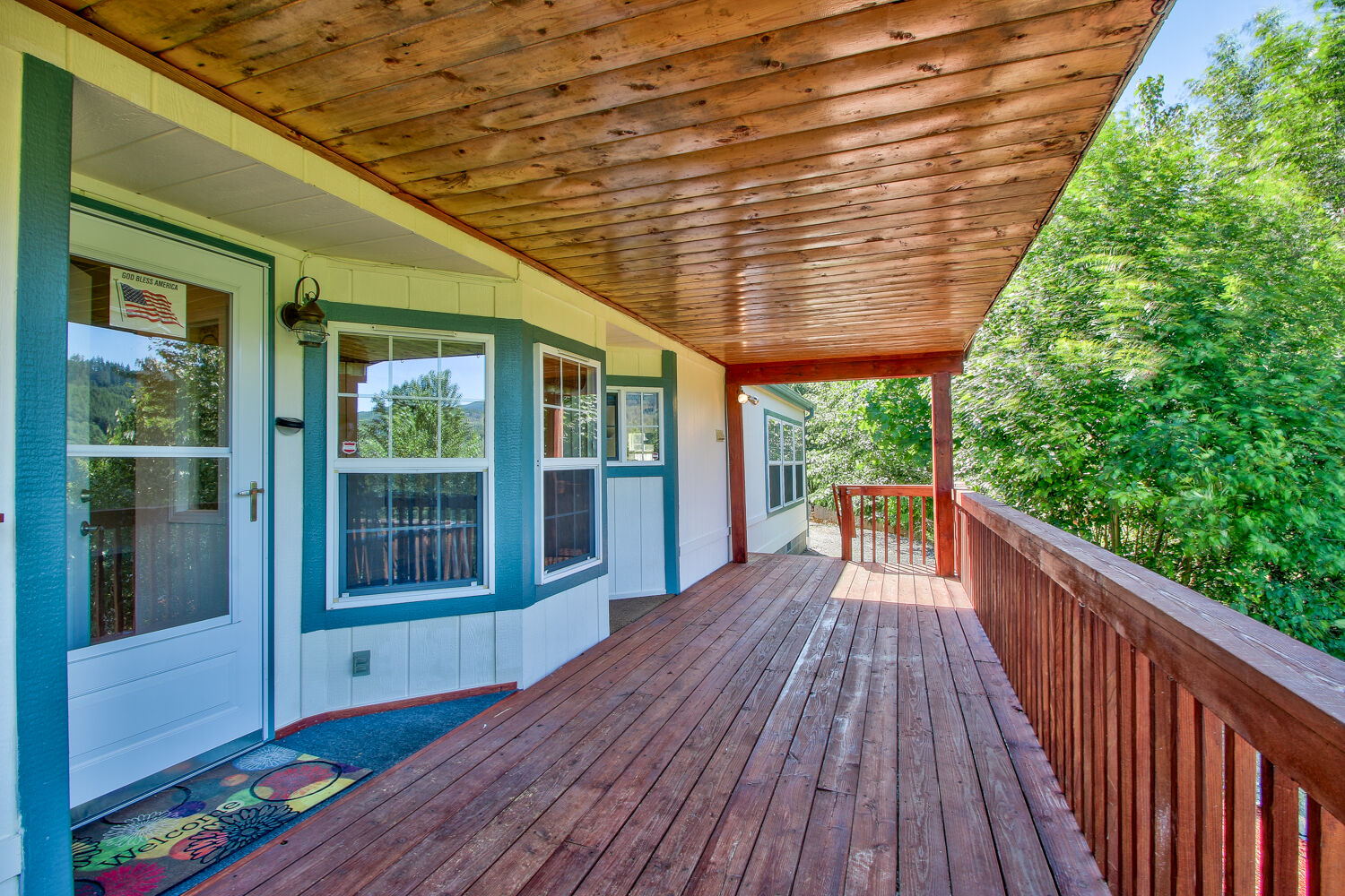 Property Photo:  18644 Four Jay Lane  WA 98274 