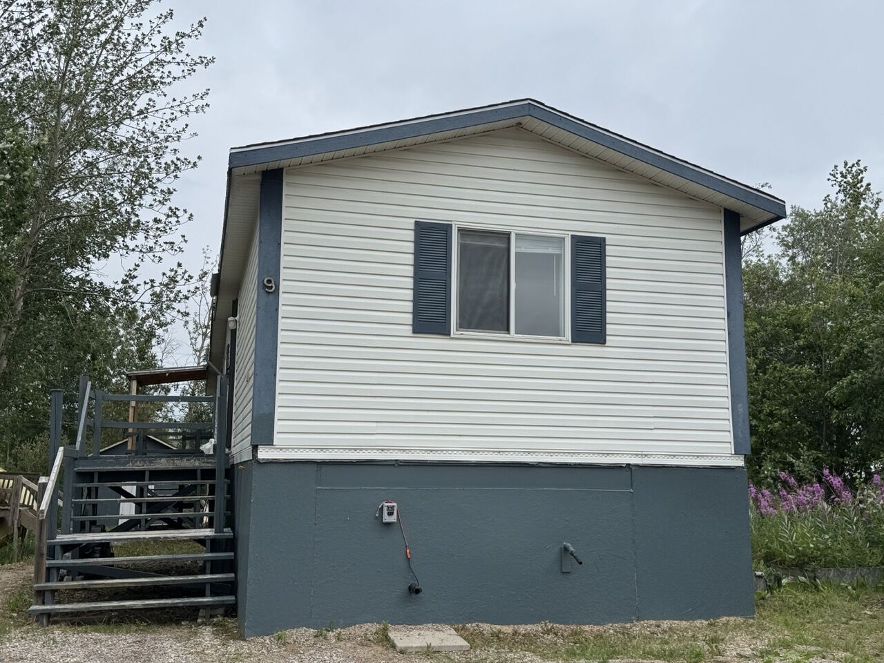 Property Photo:  9 102 Street  NT X0E 0R9 