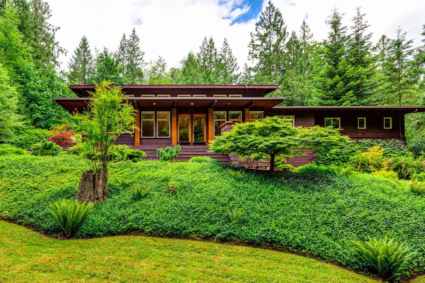 Property Photo:  2565 Mayflower Lane  WA 98226 